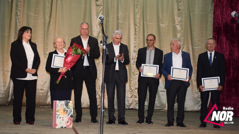 ნინოწმინდაში მასწავლებლების დაჯილდოების ცერემონია გაიმართა